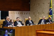 Nas redes, esquerda vê impacto eleitoral em sessão sobre Moraes e cobra dados sobre Flávio