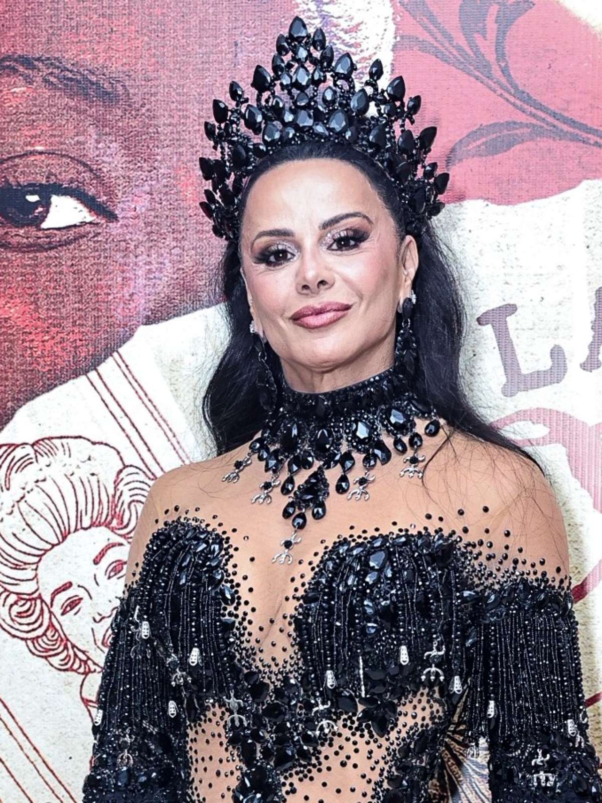 Viviane Araújo, Pedro Scooby e mais famosos em festa na quadra do Salgueiro; veja fotos