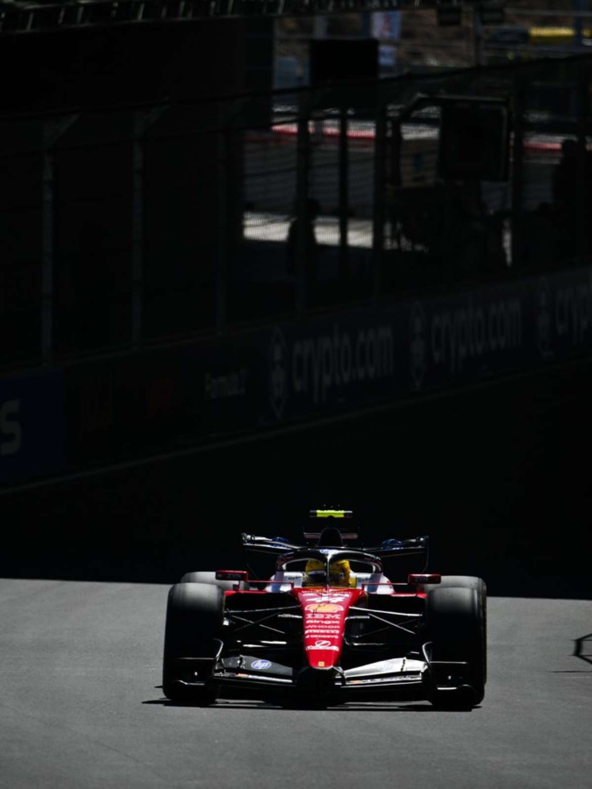 F1: Hamilton abandona GP da Espanha após falha nos freios