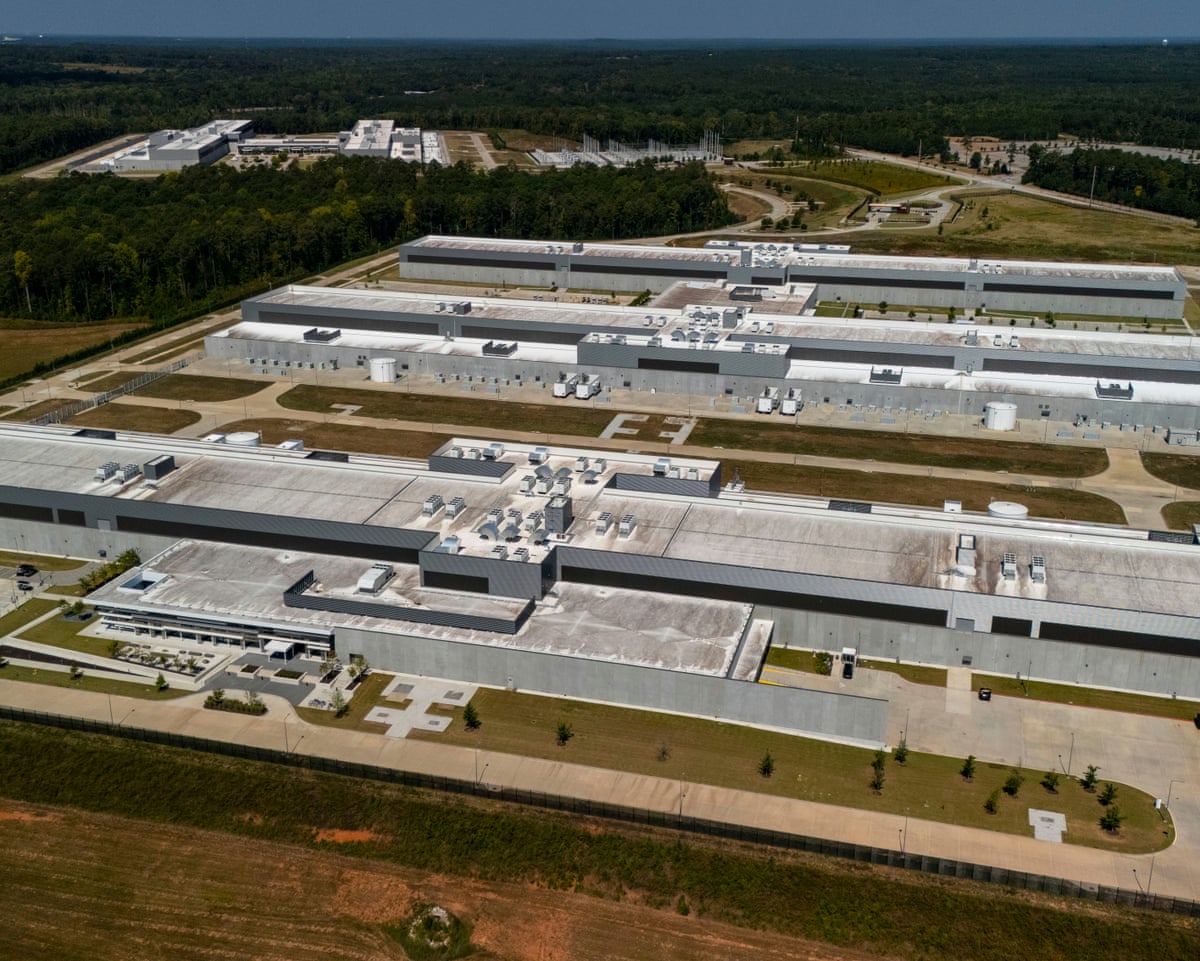 Sindicatos trabalhistas devem se unir contra os data centers de IA