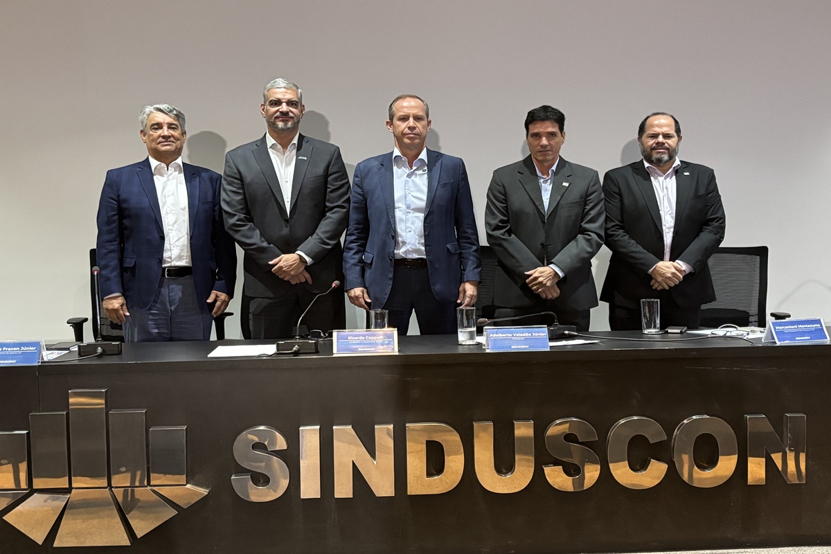 Candidato Ricardo Cappelli responde perguntas dos setores do SINDUSCON-DF em sabatina netsa terça-feira (15/9)