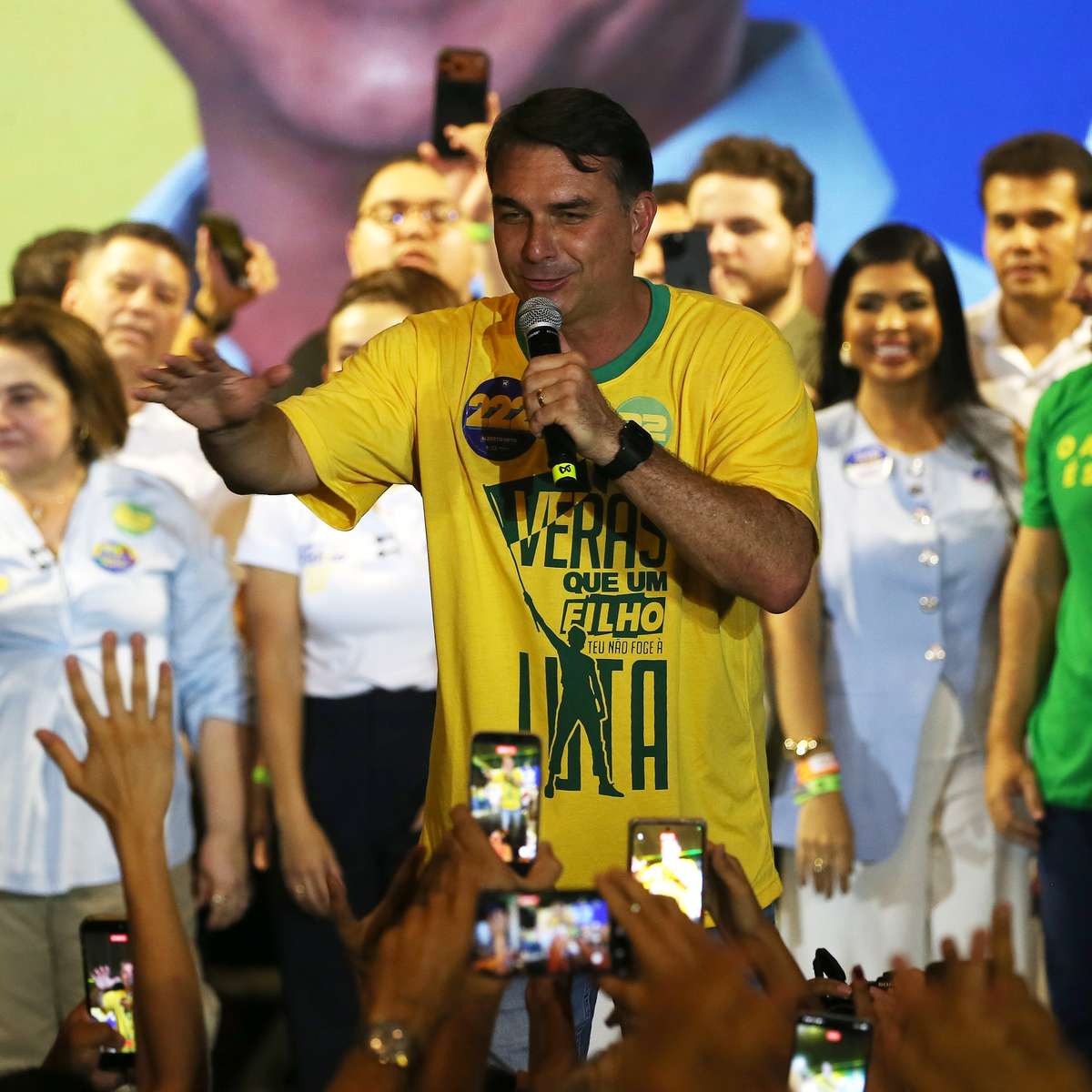 Flávio Bolsonaro cancela compromissos de campanha no interior de São Paulo para este domingo