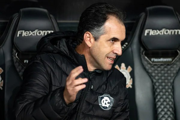 Brasileirão: Remo demite Léo Condé após derrota para o Bahia