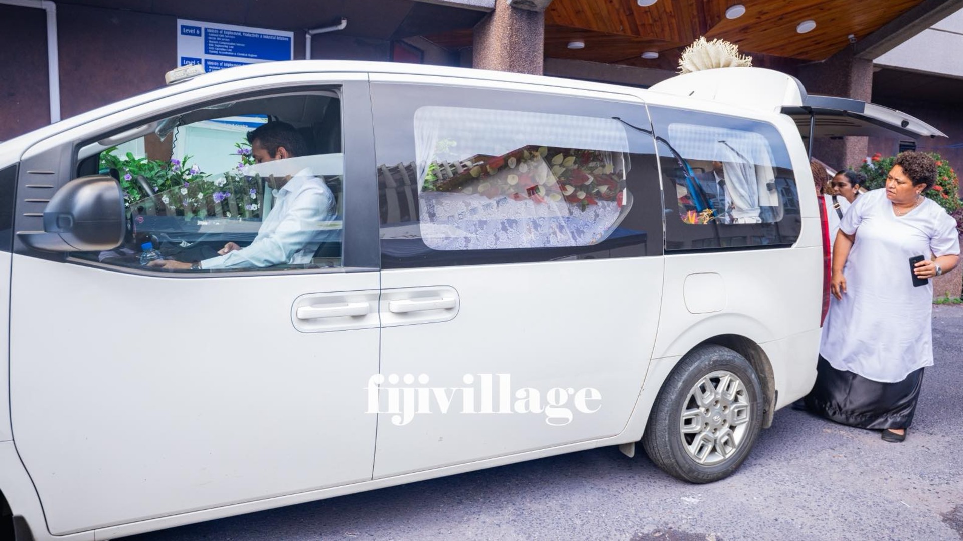Govt members pay final respects to late Agni Deo Singh at Civic House