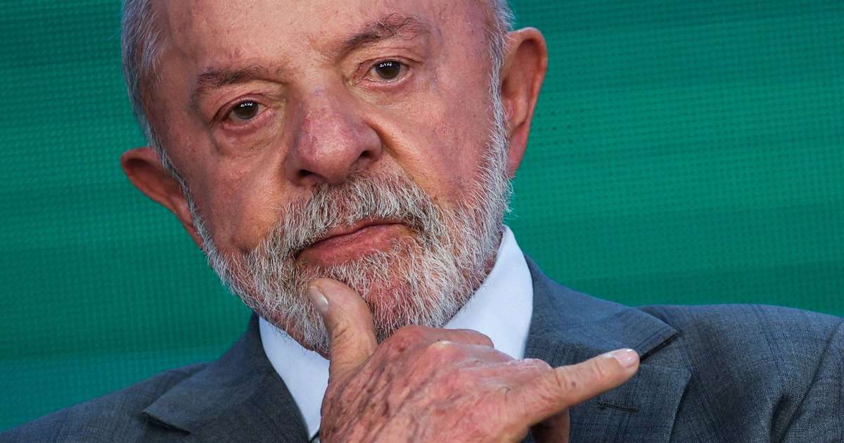 Lula anuncia reajuste de 15% no Bolsa Família, às vésperas da eleição