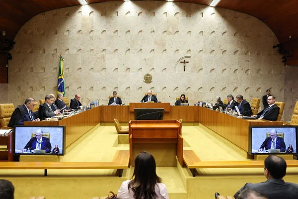Gilmar diz que Fux combinou com Mendonça voto para afastar diretor da PF