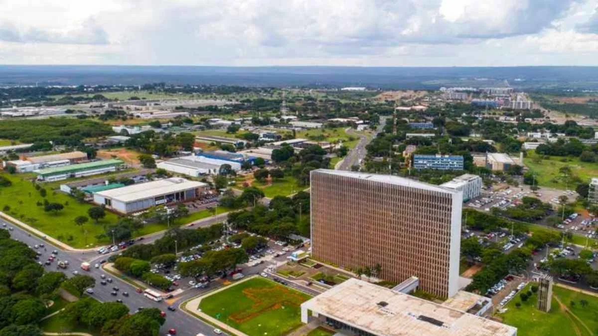Confira a agenda dos candidatos ao GDF para este domingo (13/9)