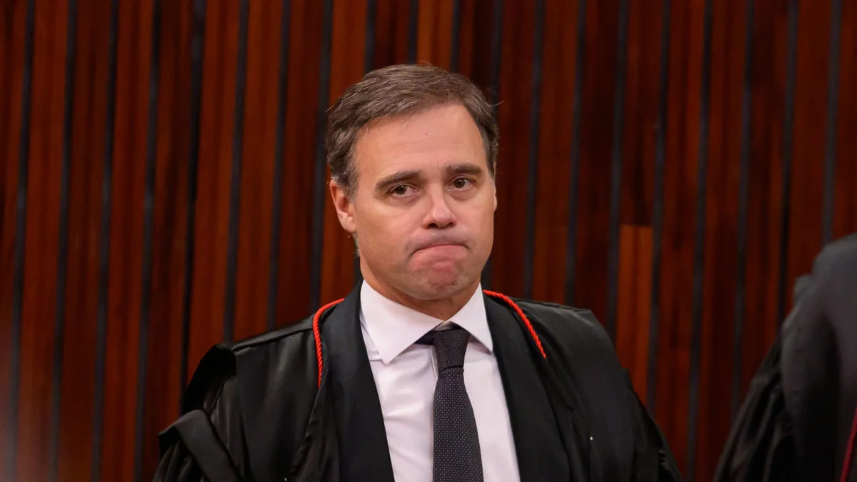Mendonça justifica pedido atípico em relatório sobre Moraes: "Cautela"