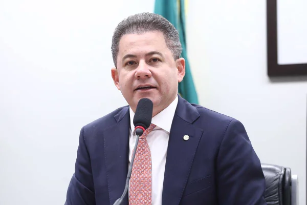 As ligações entre Cezinha de Madureira, Mendonça e o advogado de Vorcaro - destaque galeria