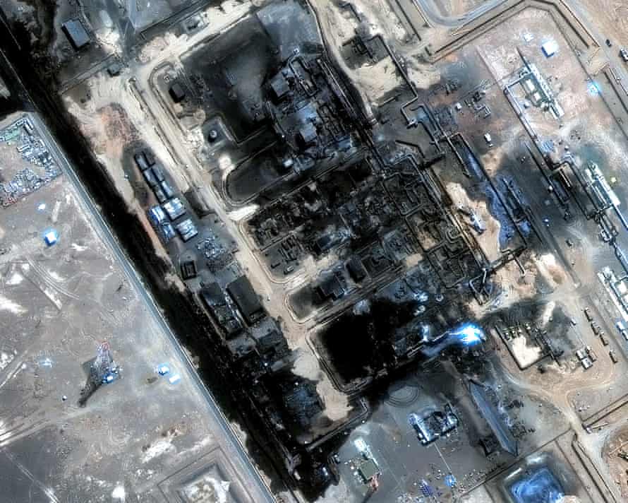 Estados do Golfo adiam conversas sobre o estreito de Ormuz com o Irã à medida que o conflito no Iêmen se intensifica
