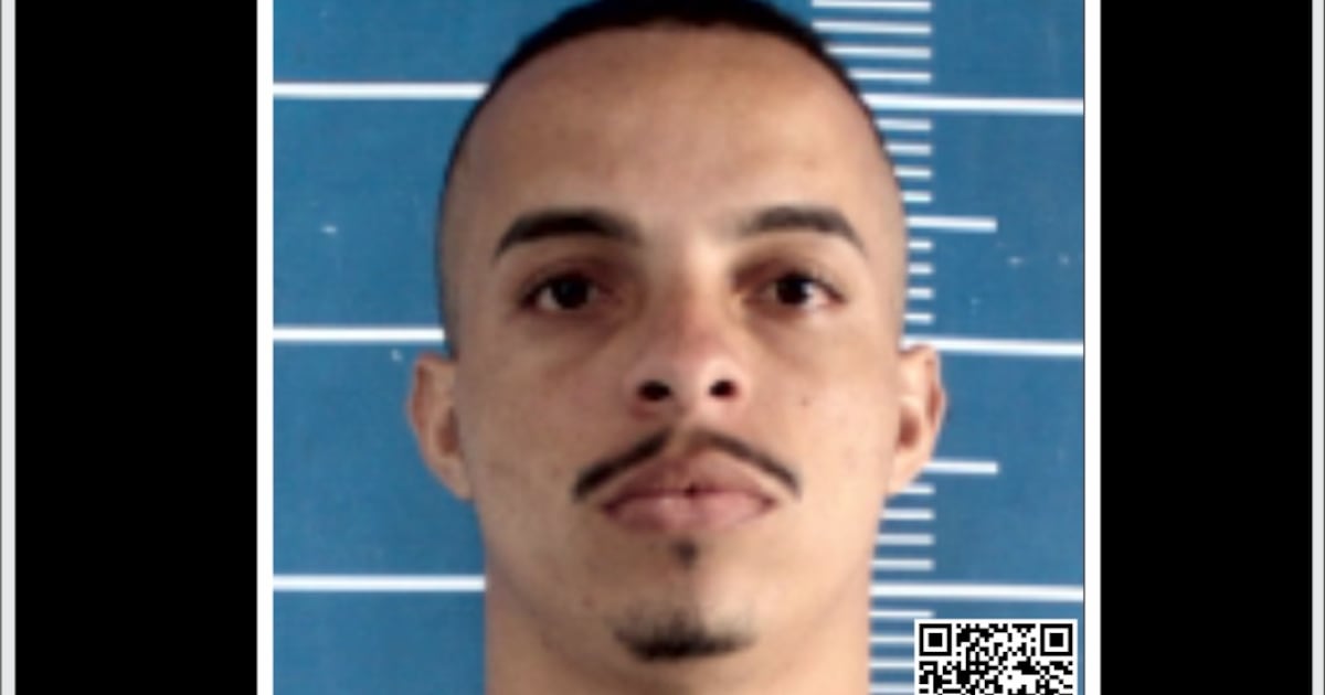 Disque Denúncia divulga cartaz para localizar assaltante de cargas foragido em São Gonçalo