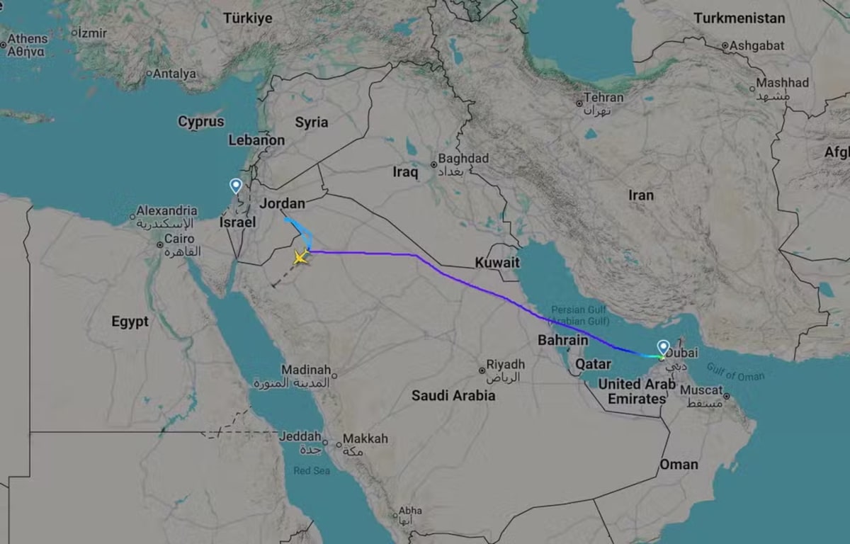 ‘Sangue por toda parte’: passageiros relatam horror em voo para Israel após piloto ser esfaqueado
