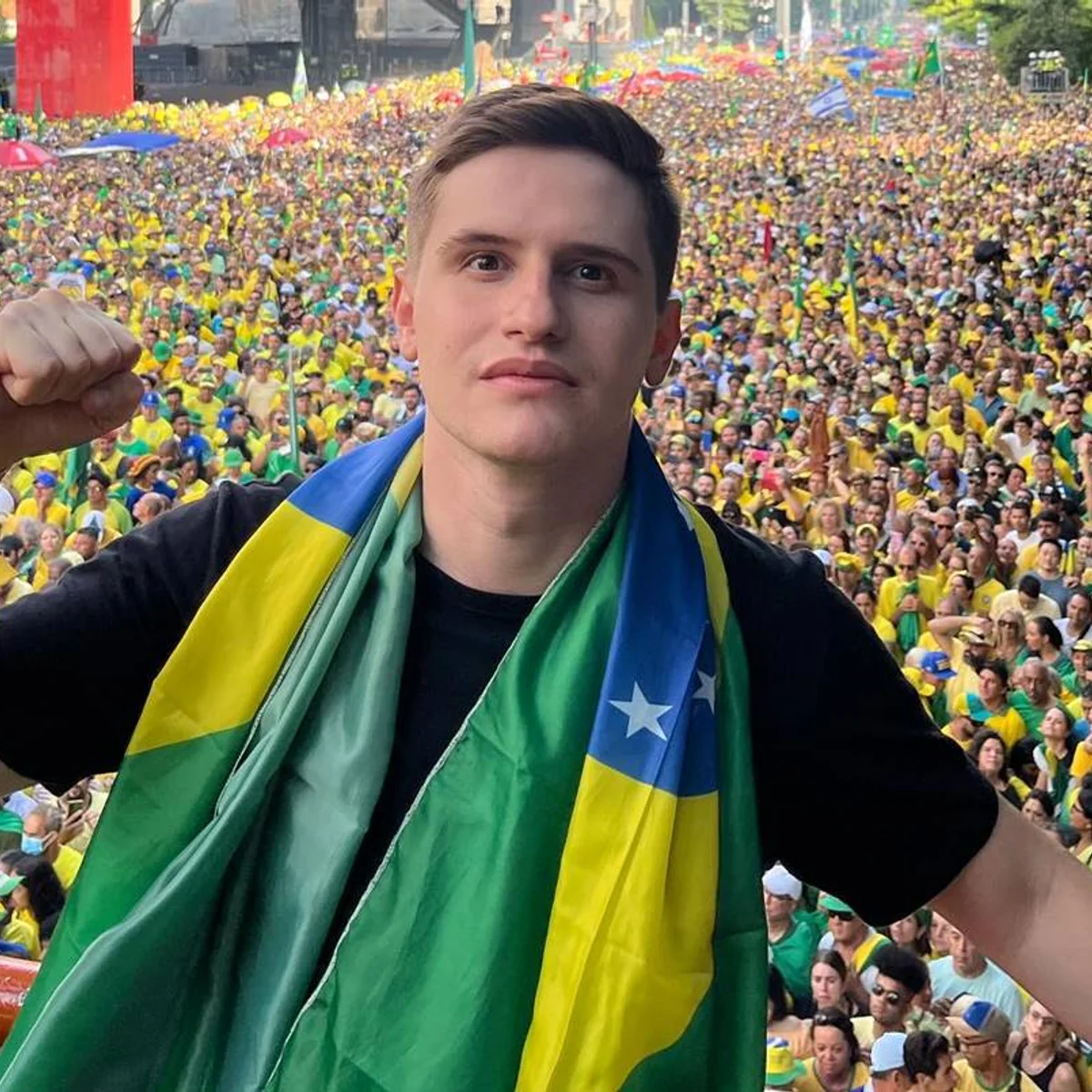 Candidato do PL aciona o TSE contra Luísa Sonza por “showmício pró-Lula"