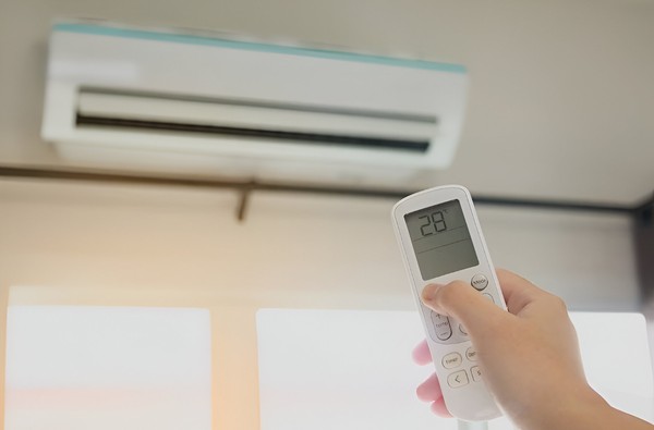 6 funções do ar-condicionado que ajudam a enfrentar o frio e você nem sabia