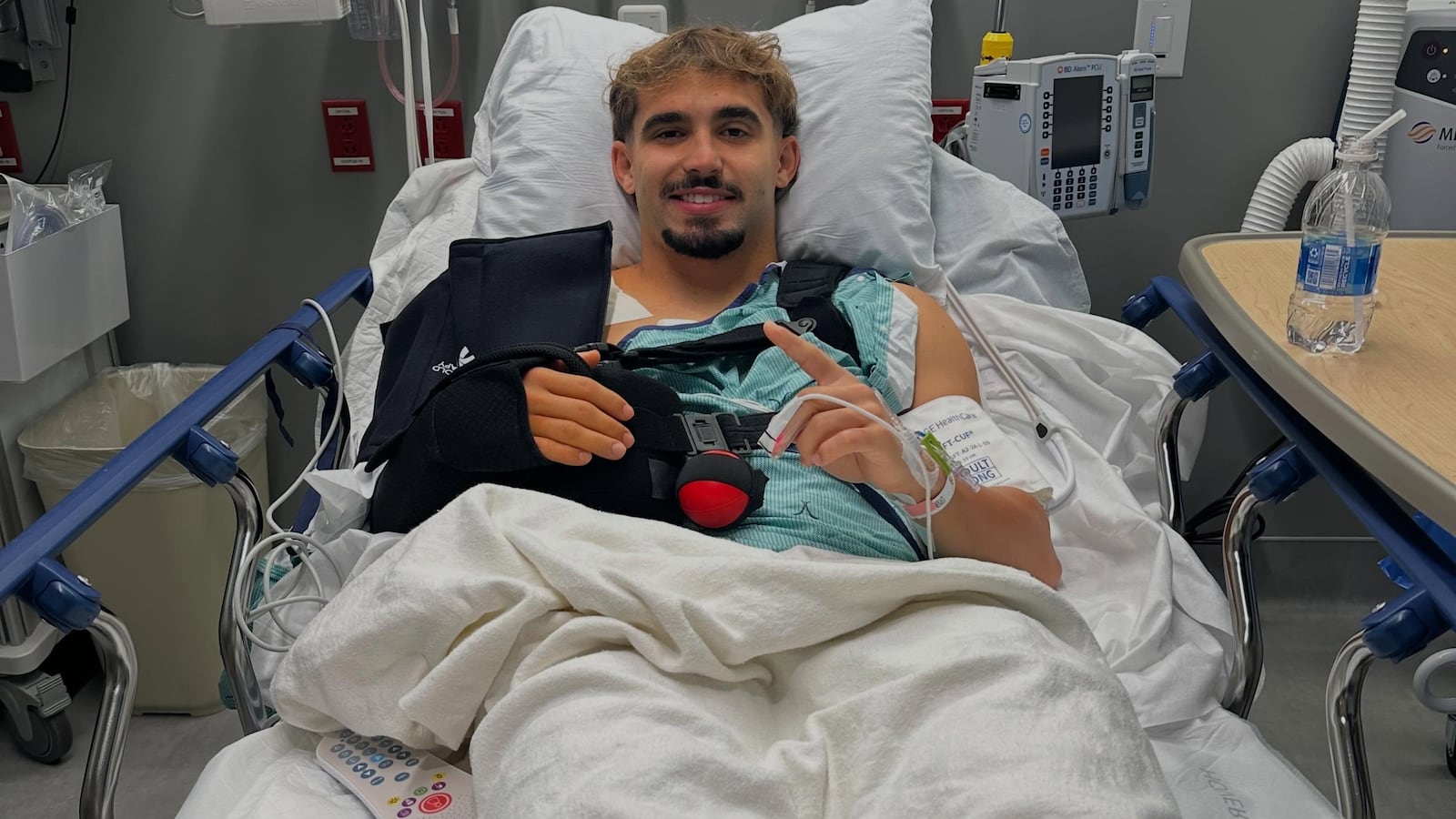 Davi Belfort passou por cirurgia no ombro e está fora da temporada 2026 do College Football Reprodução/Instagram/@davibelfort