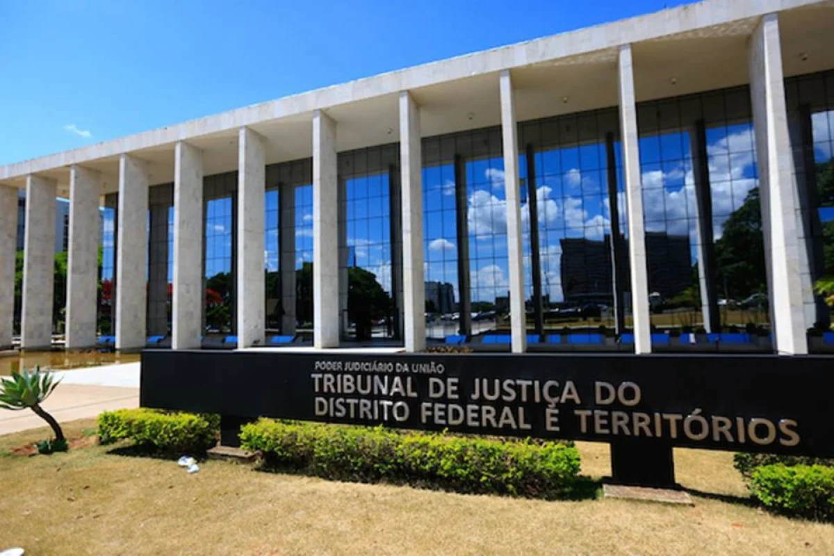 Irmãos são condenados por tentar matar vendedor de chocolates no DF