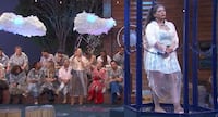 Adriane Galisteu compartilha fotos de Vittorio curtindo a Espanha: ‘Matando a saudade’