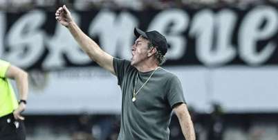 Gabigol decidiu para o Santos no cl&aacute;ssico e clube chegou a cinco vit&oacute;rias consecutivas - Foto: Raul Baretta / Santos FC / Jogada10