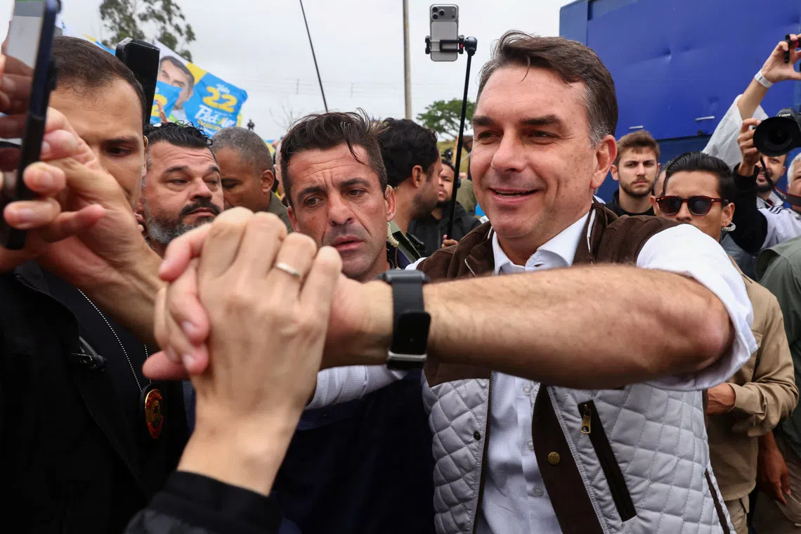 Candidatos do Brasil concentram planos fiscais em medidas populares antes das eleições decisórias
