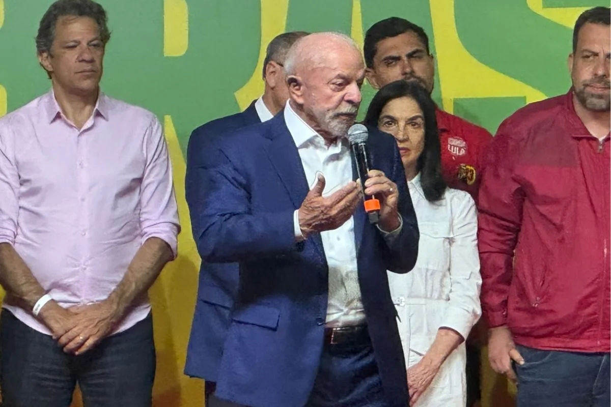 Lula após resultado do primeiro turno: "O jogo vai começar"