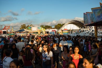 Vem Brincar Santa Rita reúne famílias e leva diversão e distribuição de brinquedos à Praça do Povo