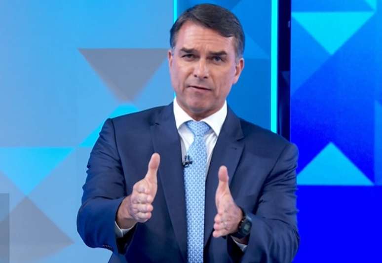 Quem venceu o debate da Globo entre Lula e Flávio? Especialistas avaliam desempenho dos candidatos