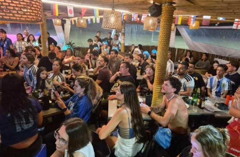 Despedida de Messi tem festa argentina em Copacabana