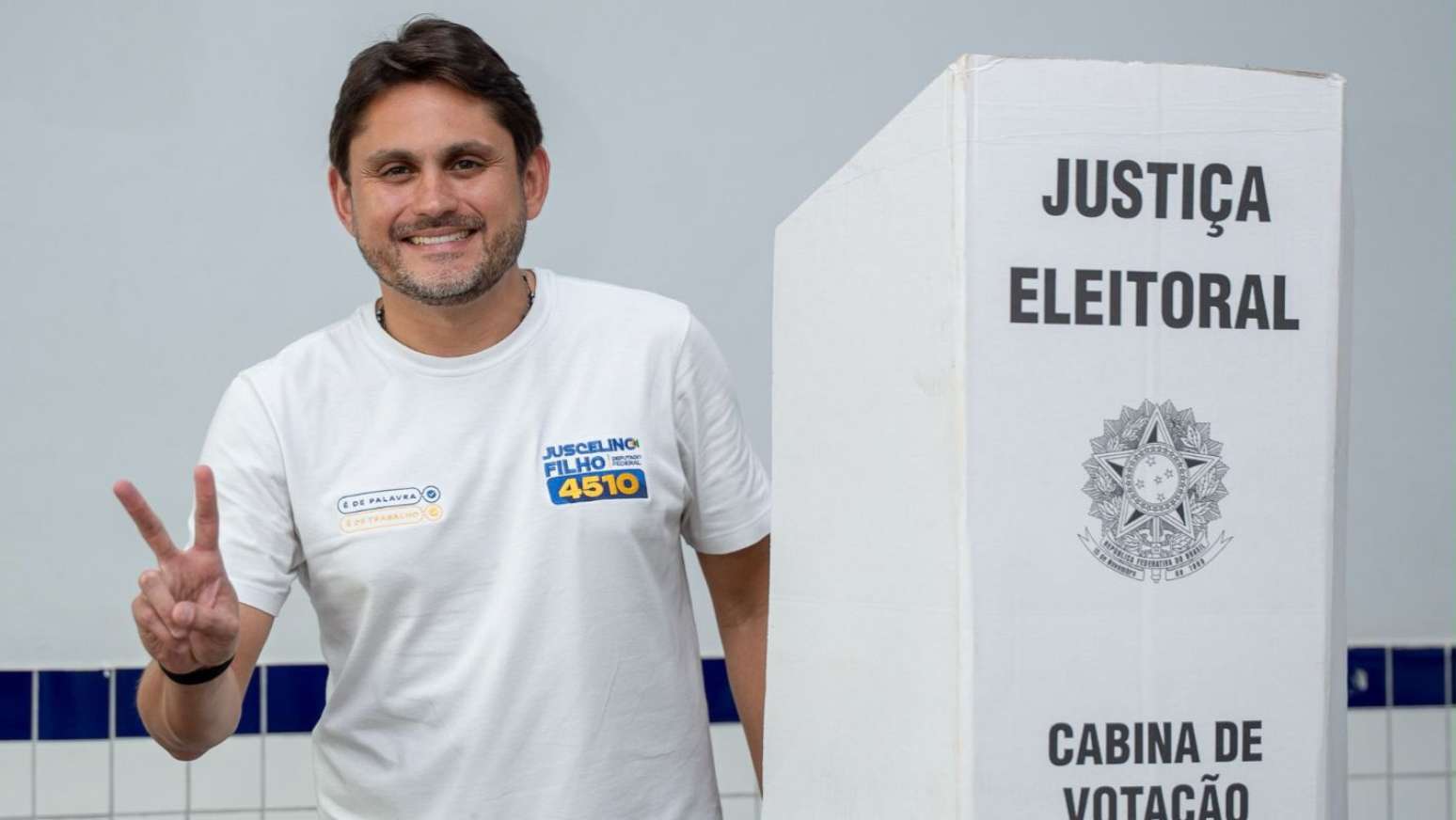 Juscelino Filho (PSDB), ex-ministro da Comunica&ccedil;&atilde;o, foi eleito deputado federal