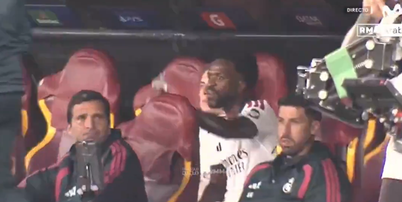 Vini Jr. reclamou ap&oacute;s ser substitu&iacute;do no jogo do Real Madrid contra a Roma Foto: Reprodu&ccedil;&atilde;o/X
