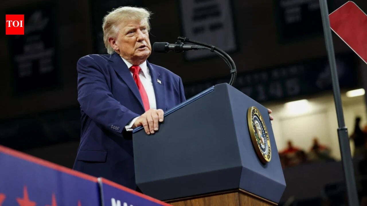 'Outra pequena Furia Épica': Trump emite novo alerta; Irã diz 'não brinque com o fogo'