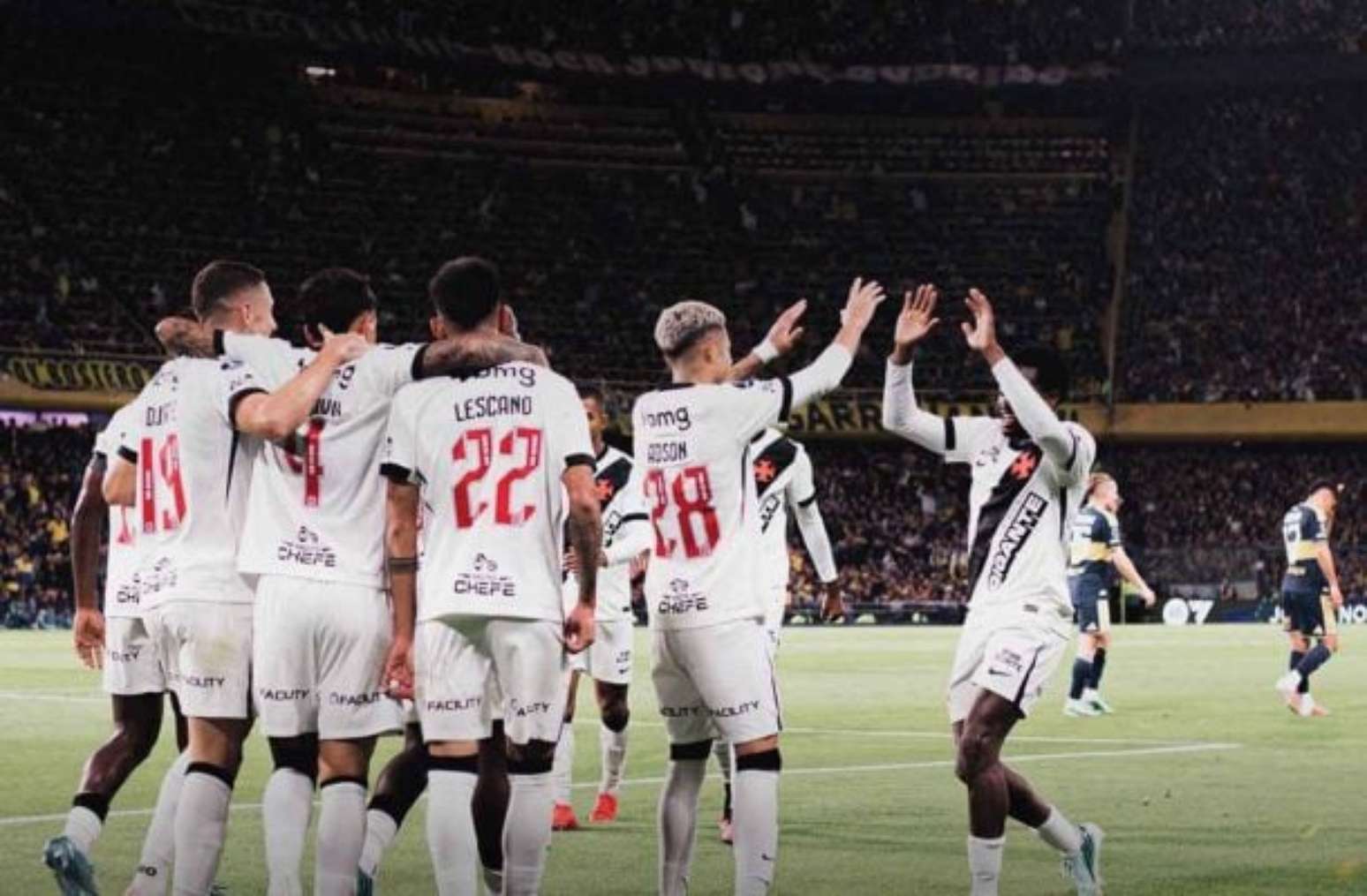 Adson marcou o gol da vit&oacute;ria do Vasco em La Bombonera &ndash;