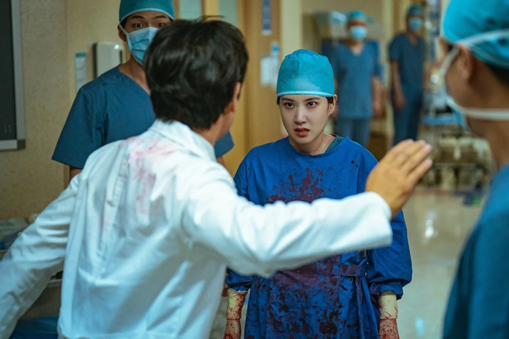 Traição e Redenção é um thriller médico cheio de reviravoltas — Foto: Divulgação/Disney+