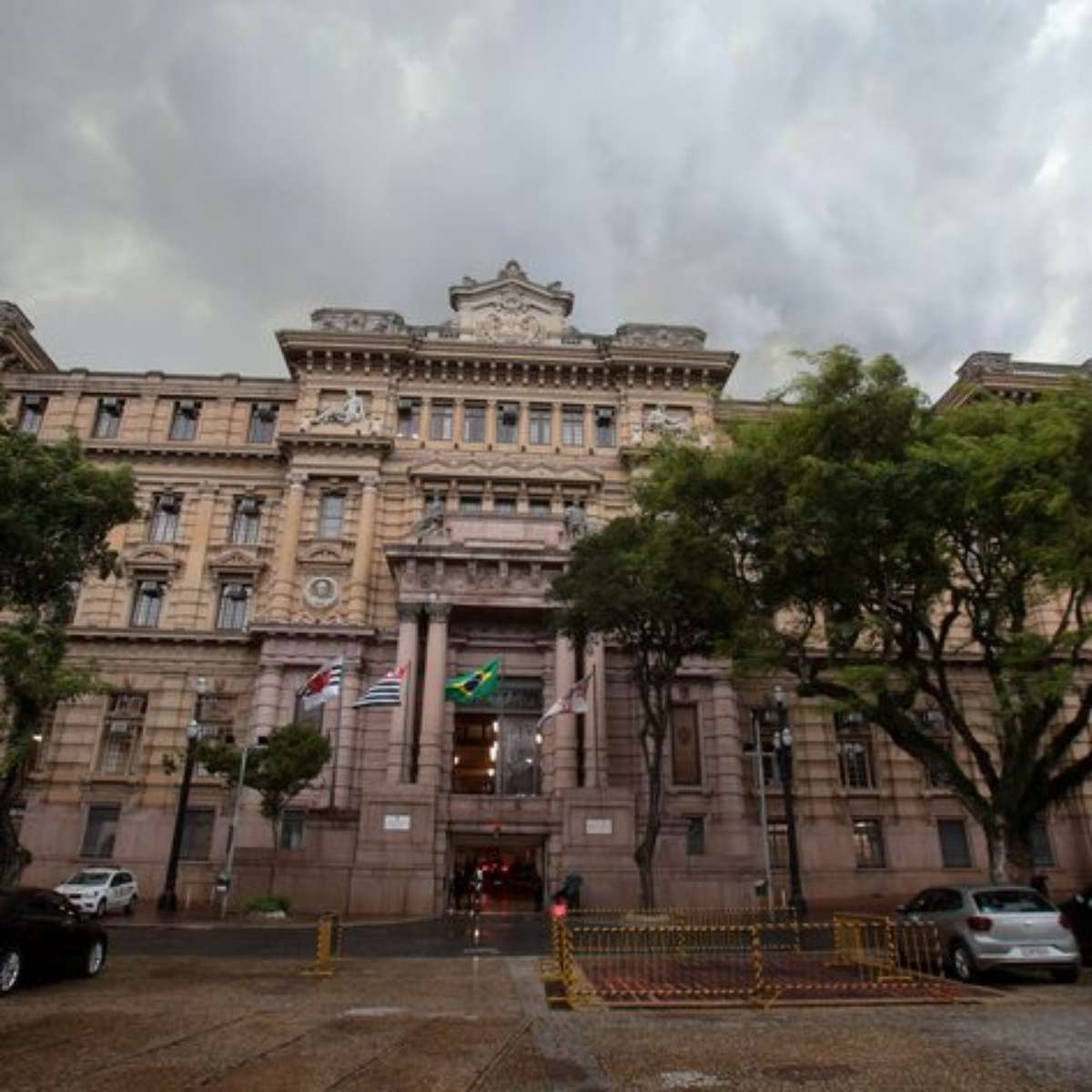 Justiça de SP determina suspensão de seis perfis de rede social ligados ao movimento 'red pill'