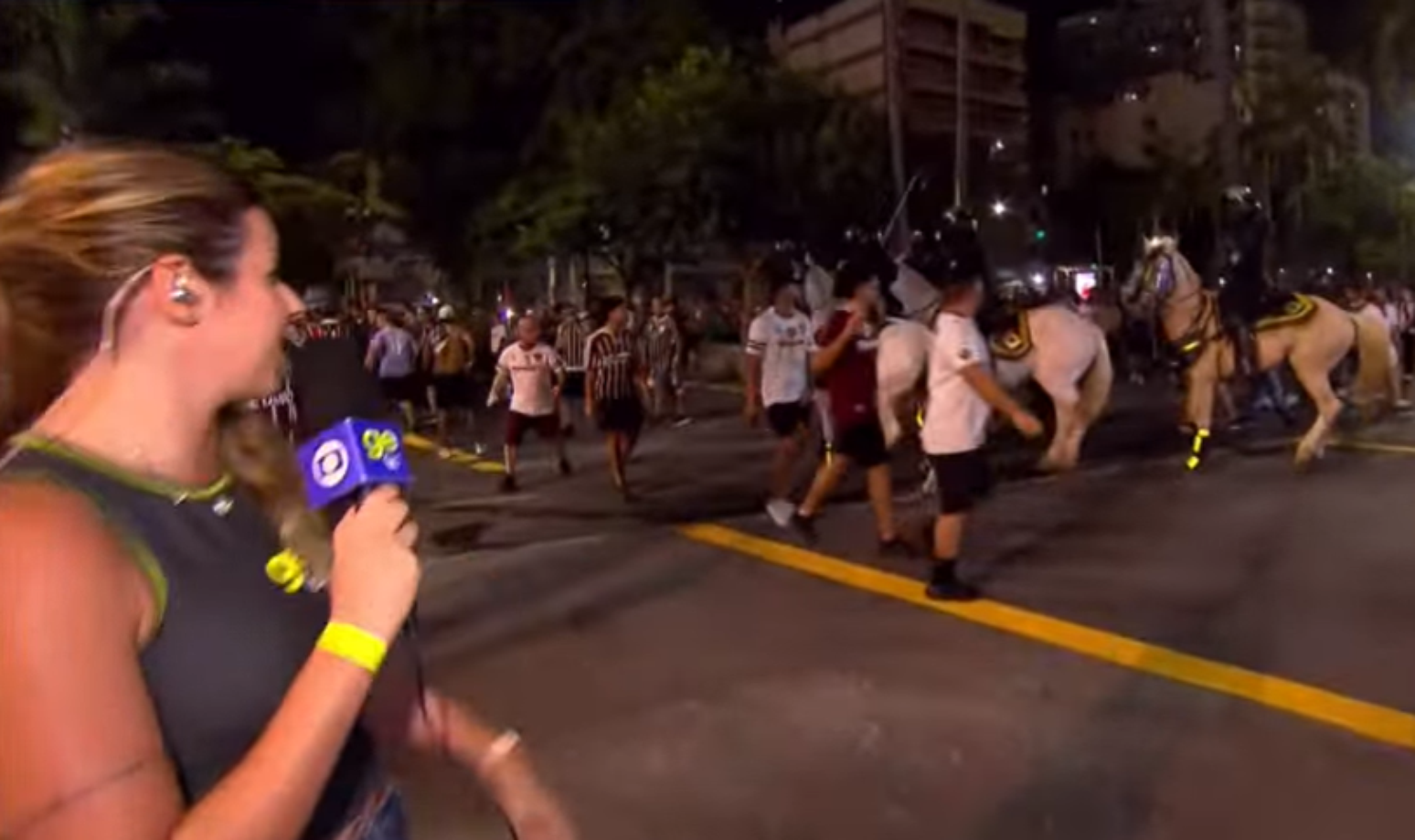 Equipe da getv flagrou confus&atilde;o do lado de fora do Maracan&atilde;