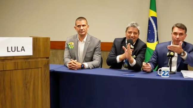 Análise: Eleitorado indeciso e democracia são os grandes prejudicados em 'noite triste do País' com debate cancelado