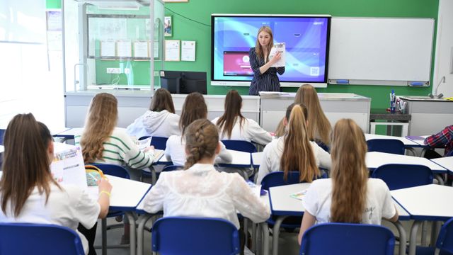 Senador Murug: as escolas não têm direito de exigir seguro para excursões