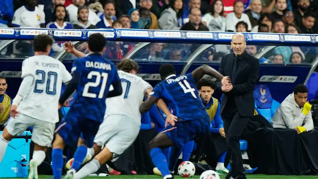 Pelatih Prancis Zinedine Zidane