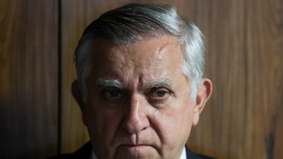 Quem é Izalci Lucas, senador que volta à Câmara dos Deputados em 2027