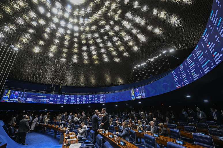PL ocupa 19 cadeiras no Senado e o PT 6: confira quem são os 54 senadores eleitos