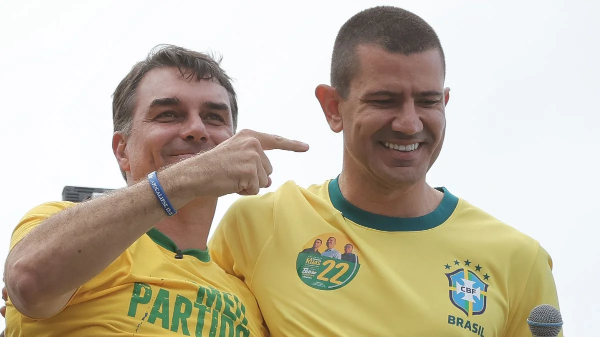 Flávio se reúne com Douglas Ruas após Paes reconhecer derrota no Rio