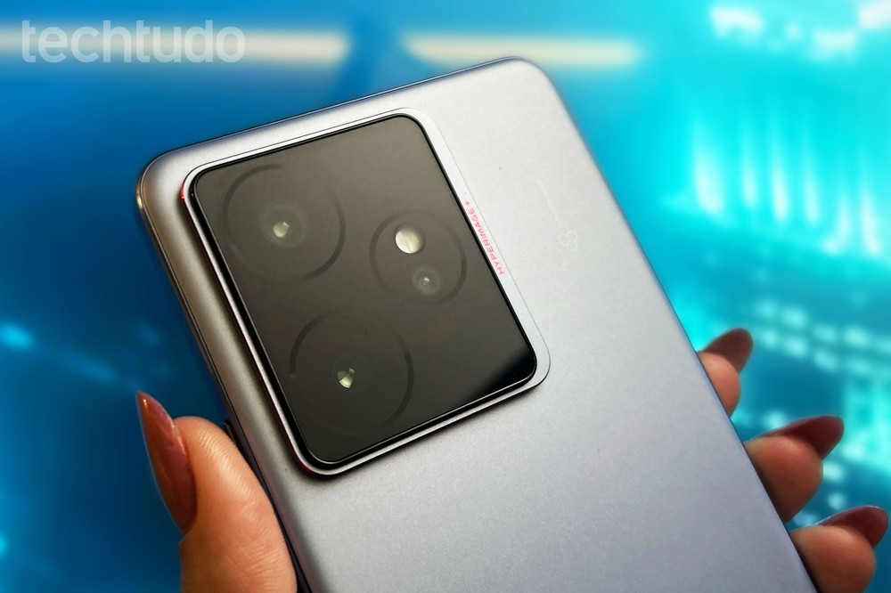 realme GT 7 combina potência para jogos e bateria de 7.000 mAh para encarar longas sessões — Foto: Letícia Rosa/TechTudo