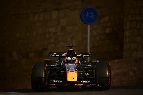 F1: Verstappen revela melhorias e mira vitória em 2026: “Tentando de tudo” - destaque galeria