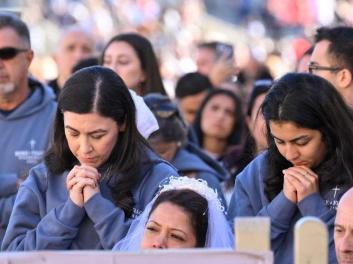 'Rezem por mim, como rezo por vós', diz papa Leão em carta a fiéis após retirada de tumor; leia na íntegra