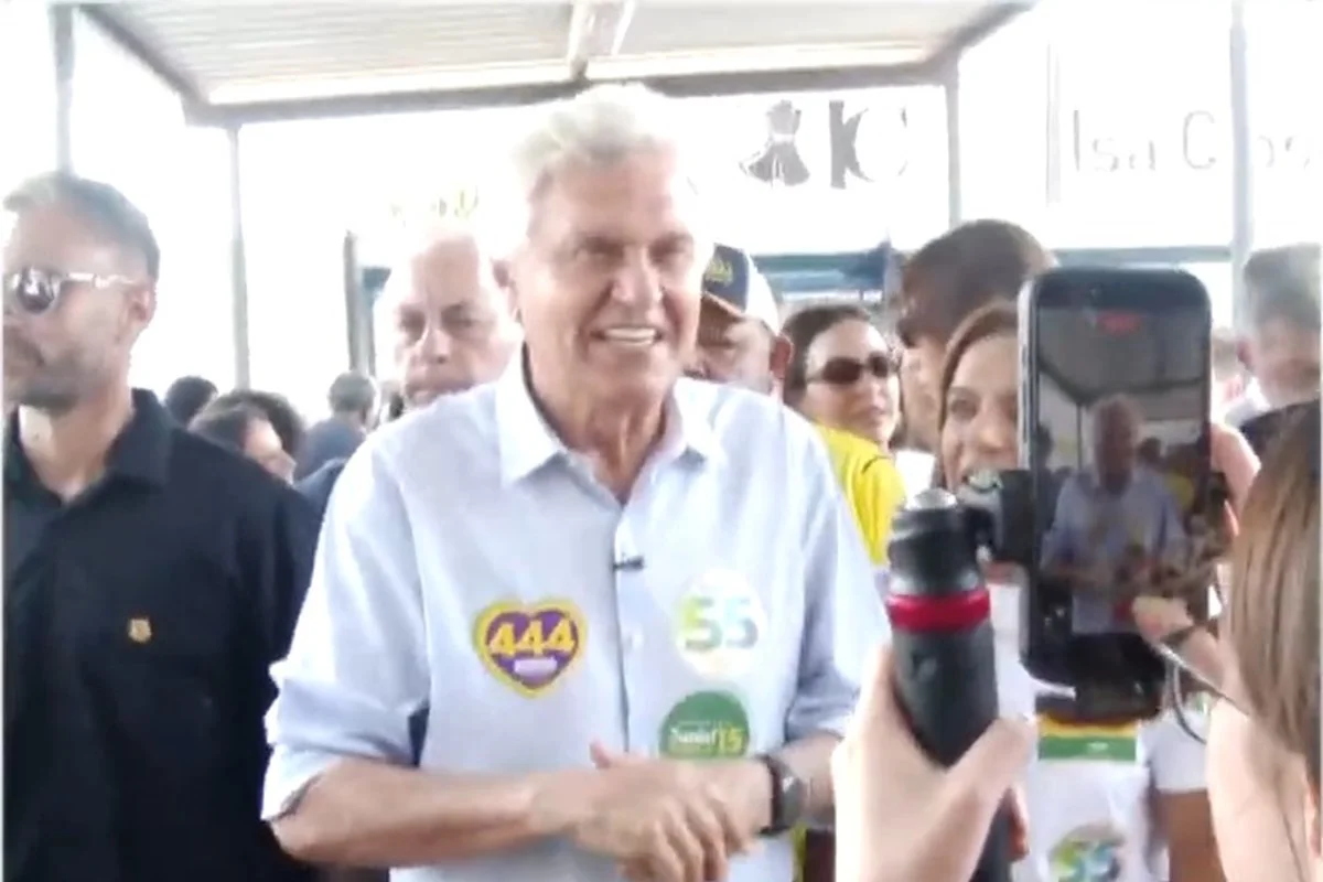 Ronaldo Caiado vota em Goiás ao lado do vice Kassab, presidente do PSD