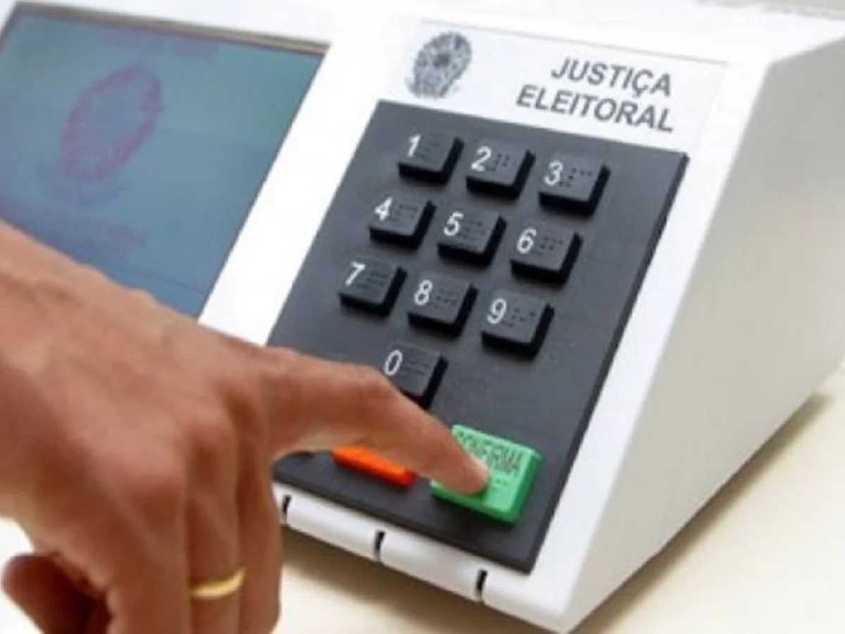 TSE: primeira hora de votação tem 1 milhão de justificativas de ausência