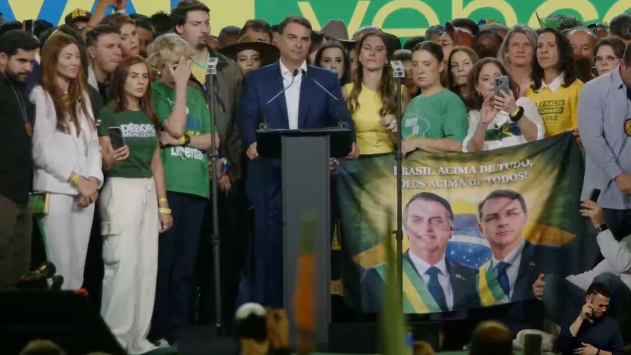 Flávio Bolsonaro é o primeiro candidato a sofrer virada, perde para Lula e fracassa na tentativa de levar bolsonarismo de volta ao poder