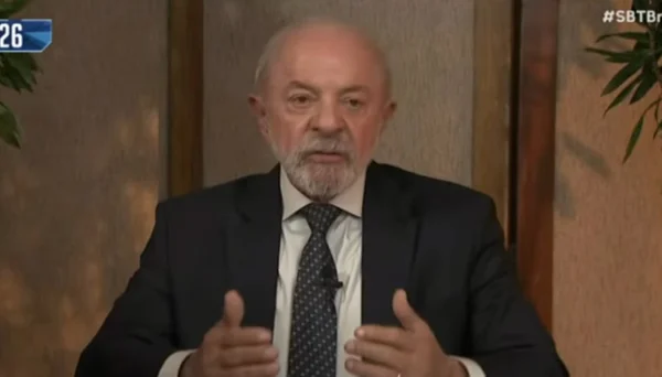 Lula prepara PEC do “transporte gratuito” e avalia ato no Planalto na 4ª - destaque galeria