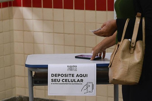 10 atos proibidos no momento de votar na urna eletrônica