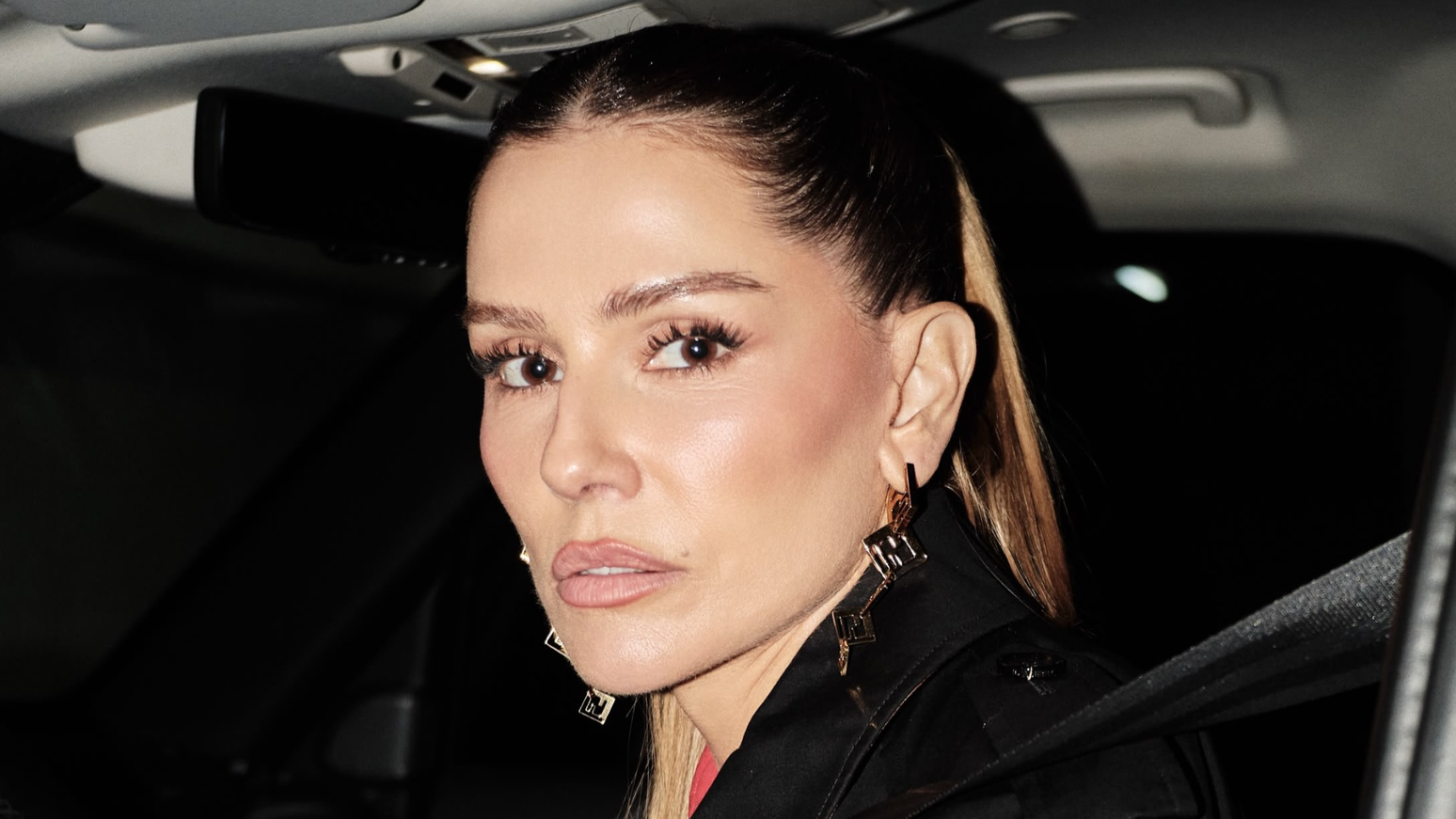 Deborah Secco foi citada em mensagens entre ex-diretor da Globo e Daniel Vorcaro