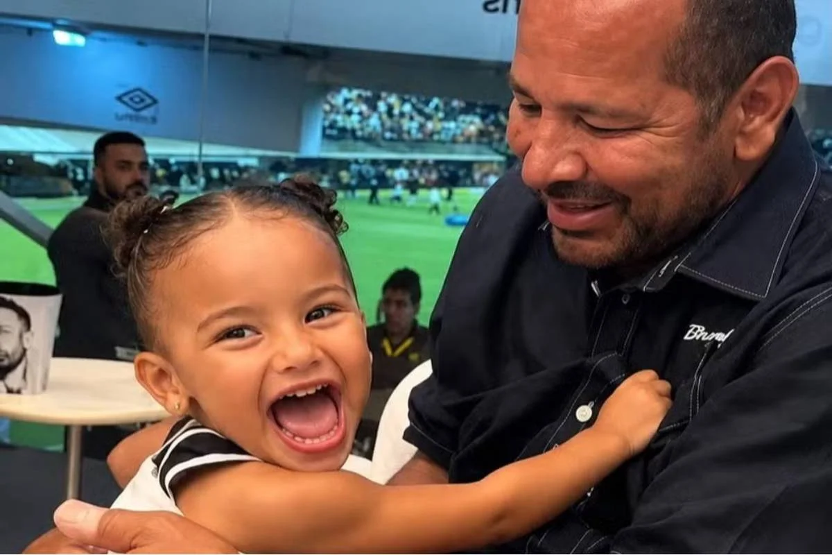 Neymar Pai celebra aniversário de 3 anos de Mavie: “Vovô te ama!”